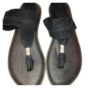 Sanuk sandals